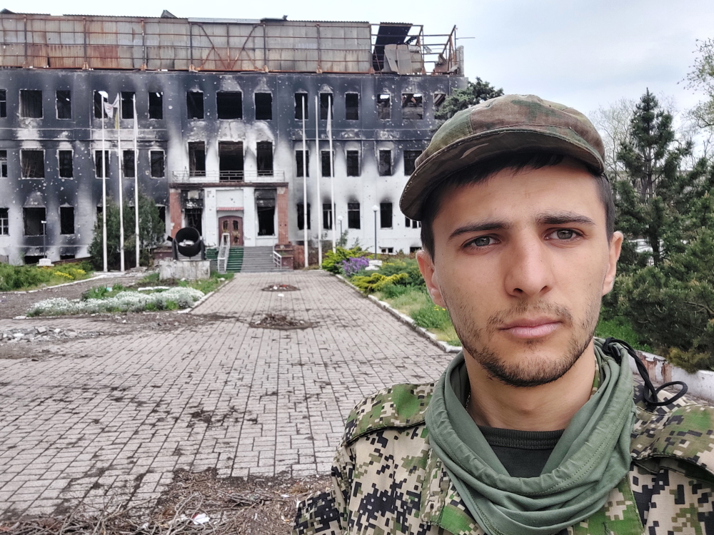 «Единая Россия» налаживает в Мариуполе мирную жизнь:  спецкор «Парты» в зоне СВО
